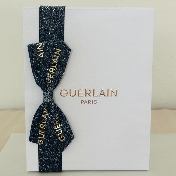 💝 NEW 💝 'Guerlain Paris' Empty Holiday Season Gift Box with Limited Edi Ribbon - Picture 1 of 5